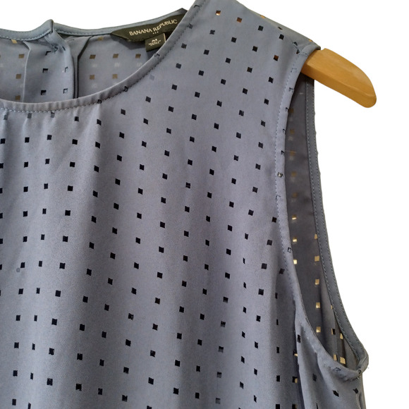 Banana Republic Blue Sleeveless Perforated Tank Shell Top Button Back - Picture 3 of 4